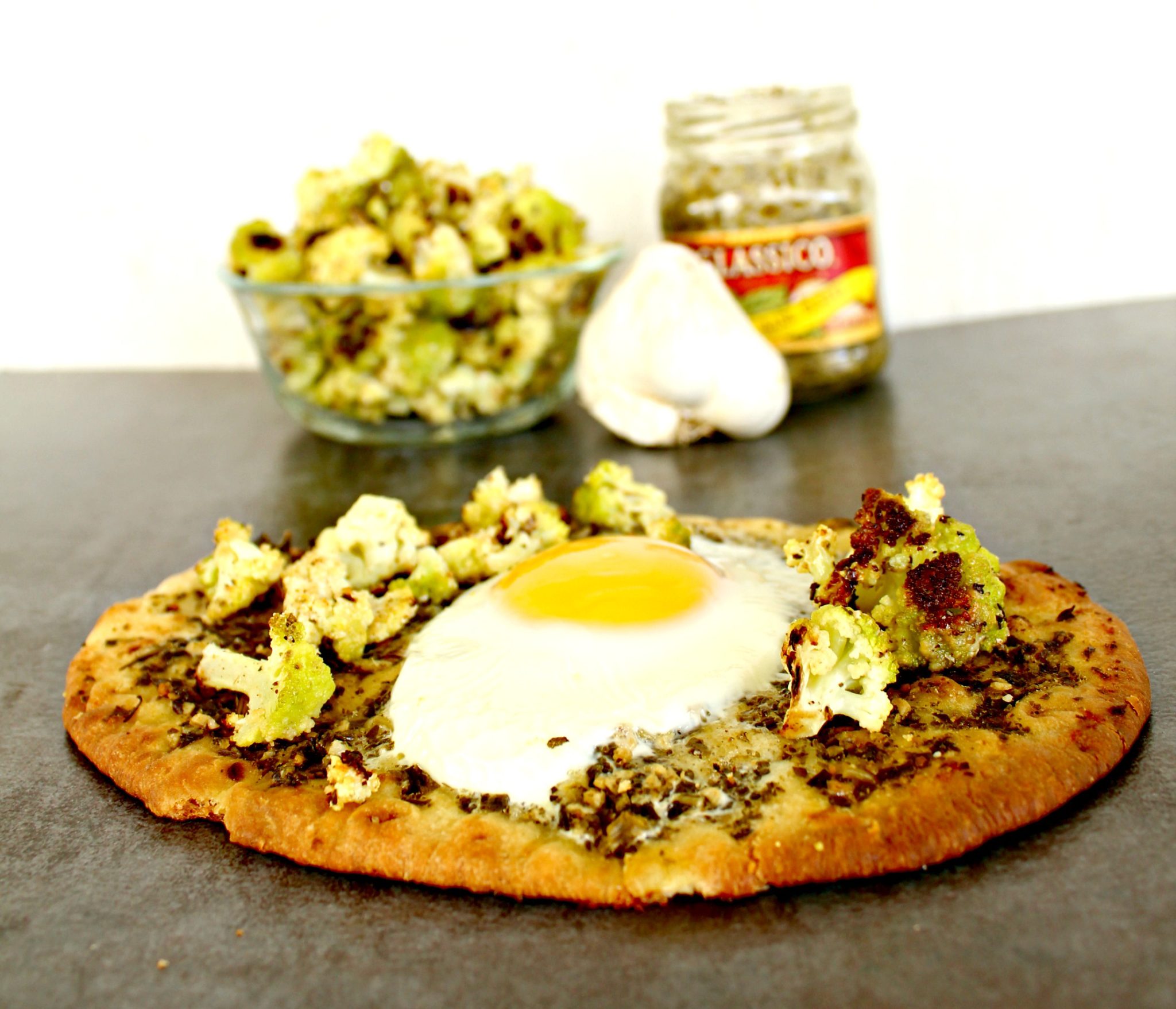 naan egg pizza