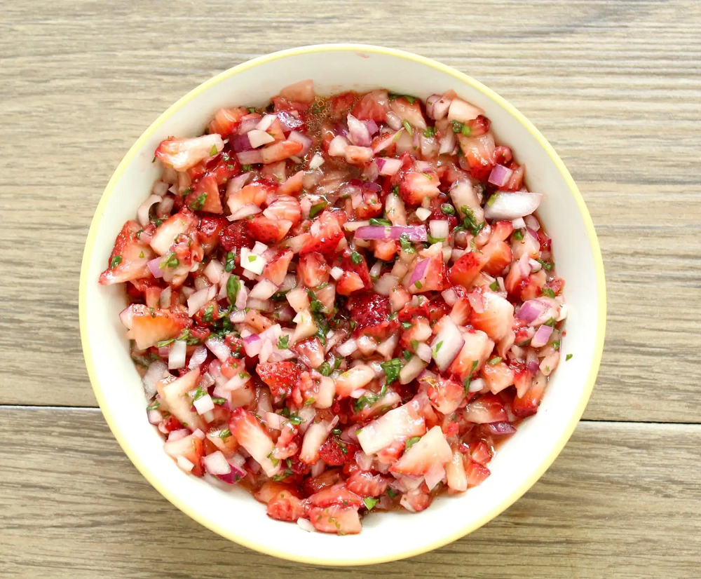 strawberry basil salsa